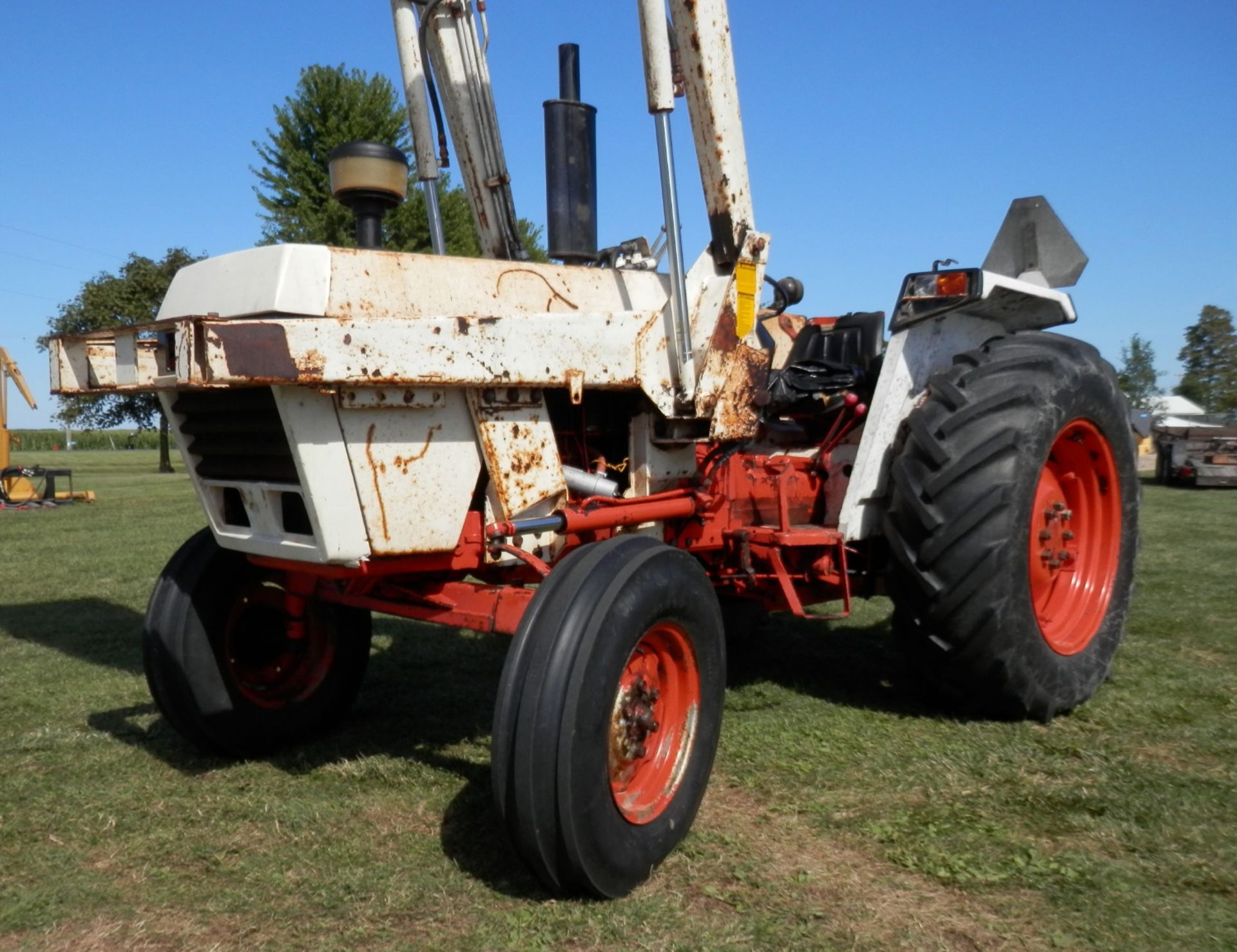 CASE 1390 DSL UTILITY w/CASE 56L QT High Clearance Loader - Image 3 of 10