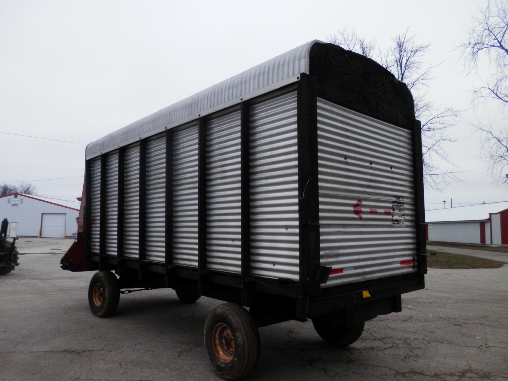 MILLER PRO 2175 18' SU LH FORAGE BOX - Image 4 of 8