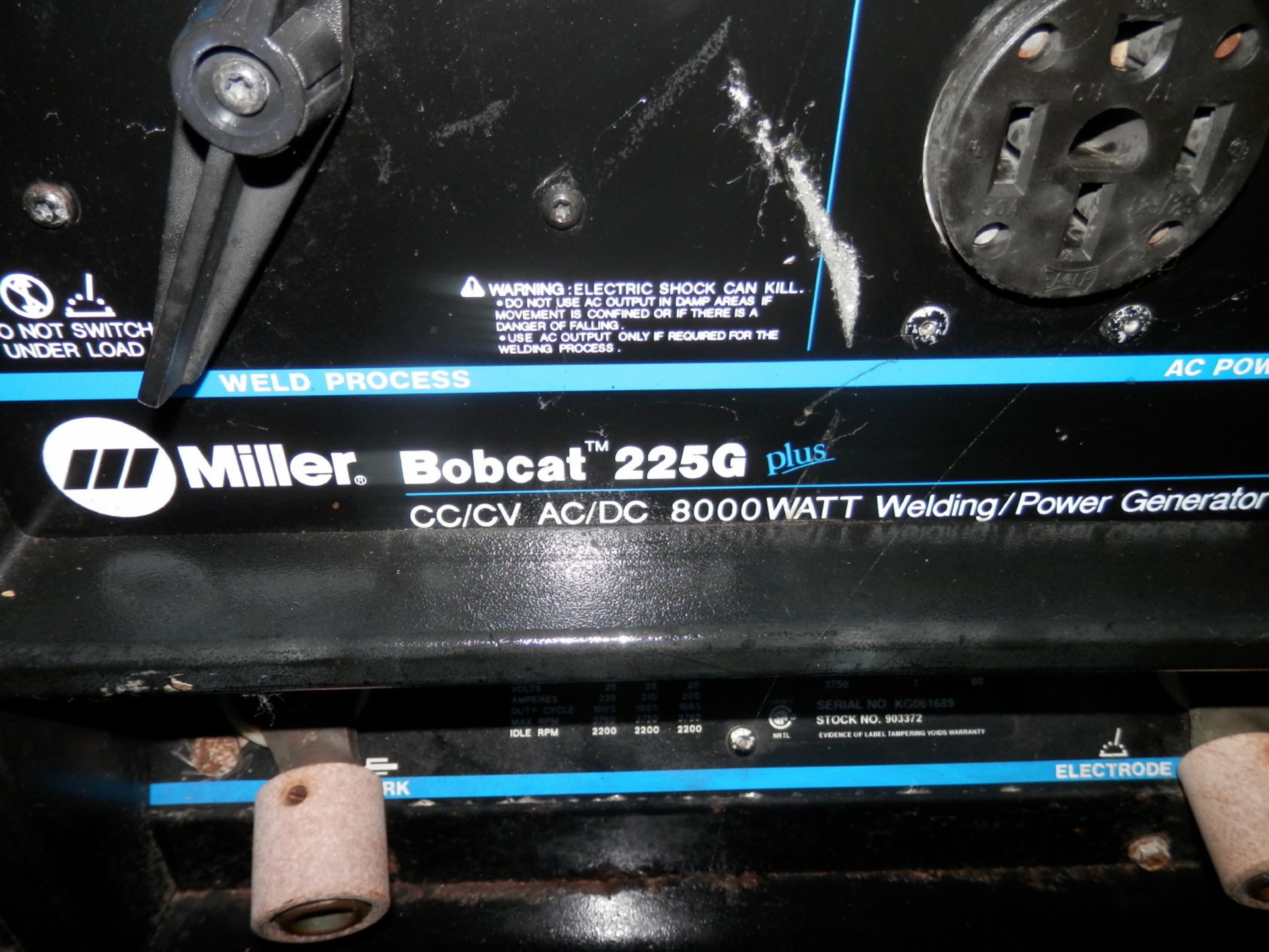 MILLER BOBCAT 225G CC/DV-AC-DC PORTABLE GENERATOR/WELDER - Image 4 of 5