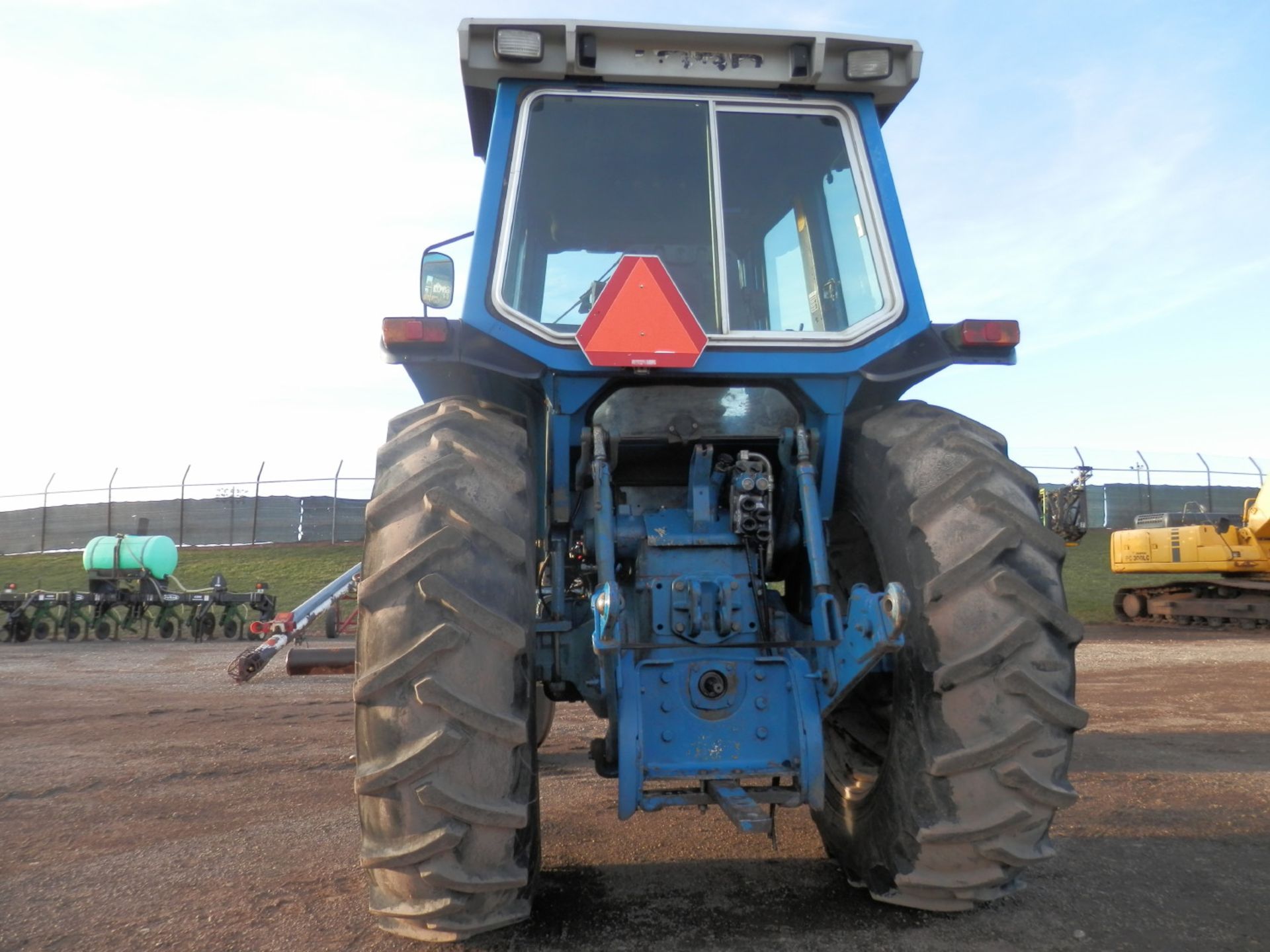 FORD 8630 2WD CAB TRACTOR - Image 7 of 18