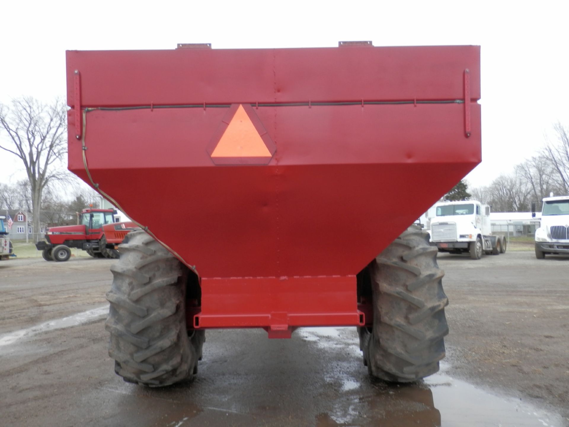 KINZE MDL 400 GRAIN CART-REPAINTED - Image 5 of 5