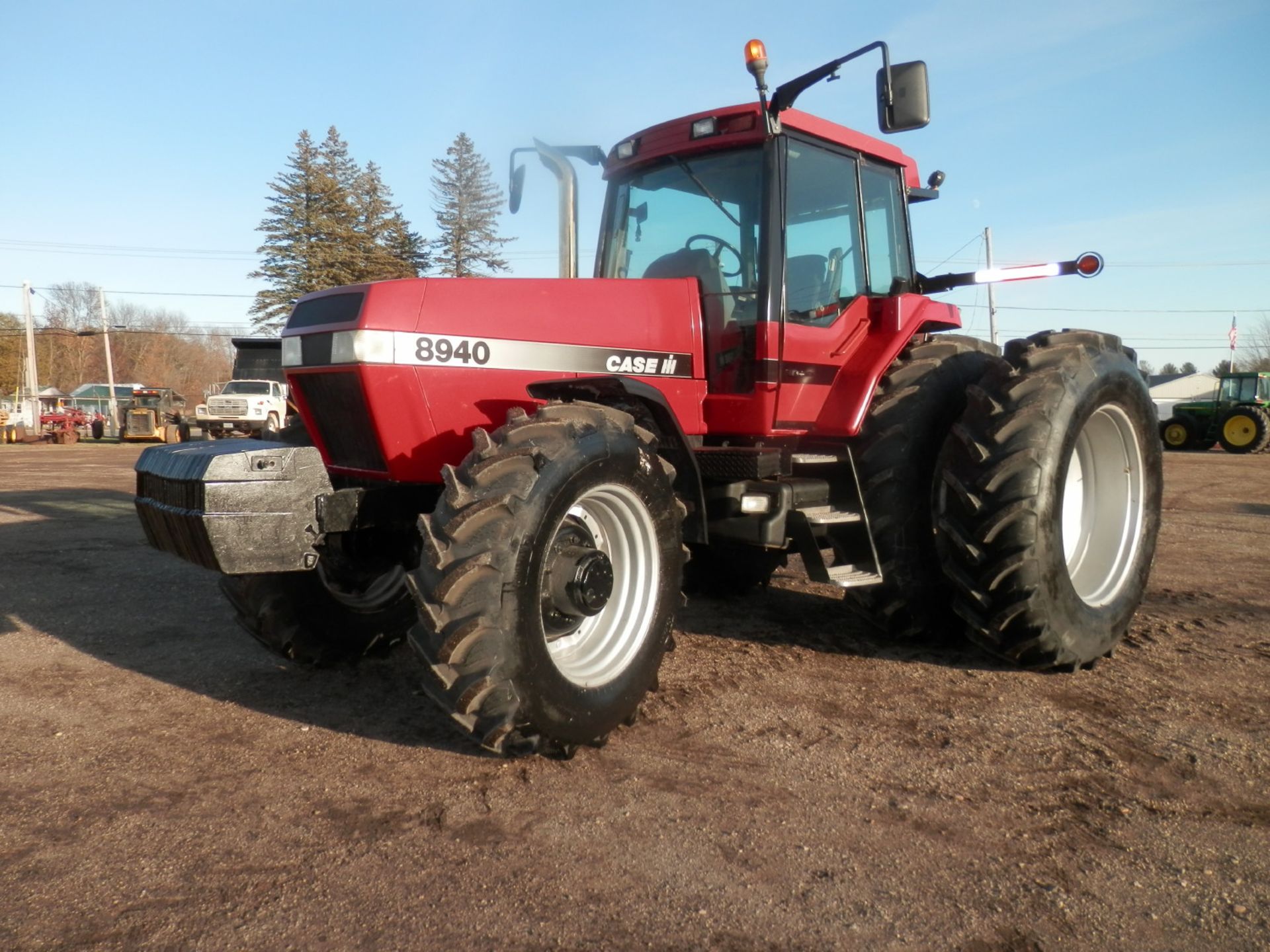 CASE IH 8940 MFWD TRACTOR SN JJA0085753 - Image 2 of 15