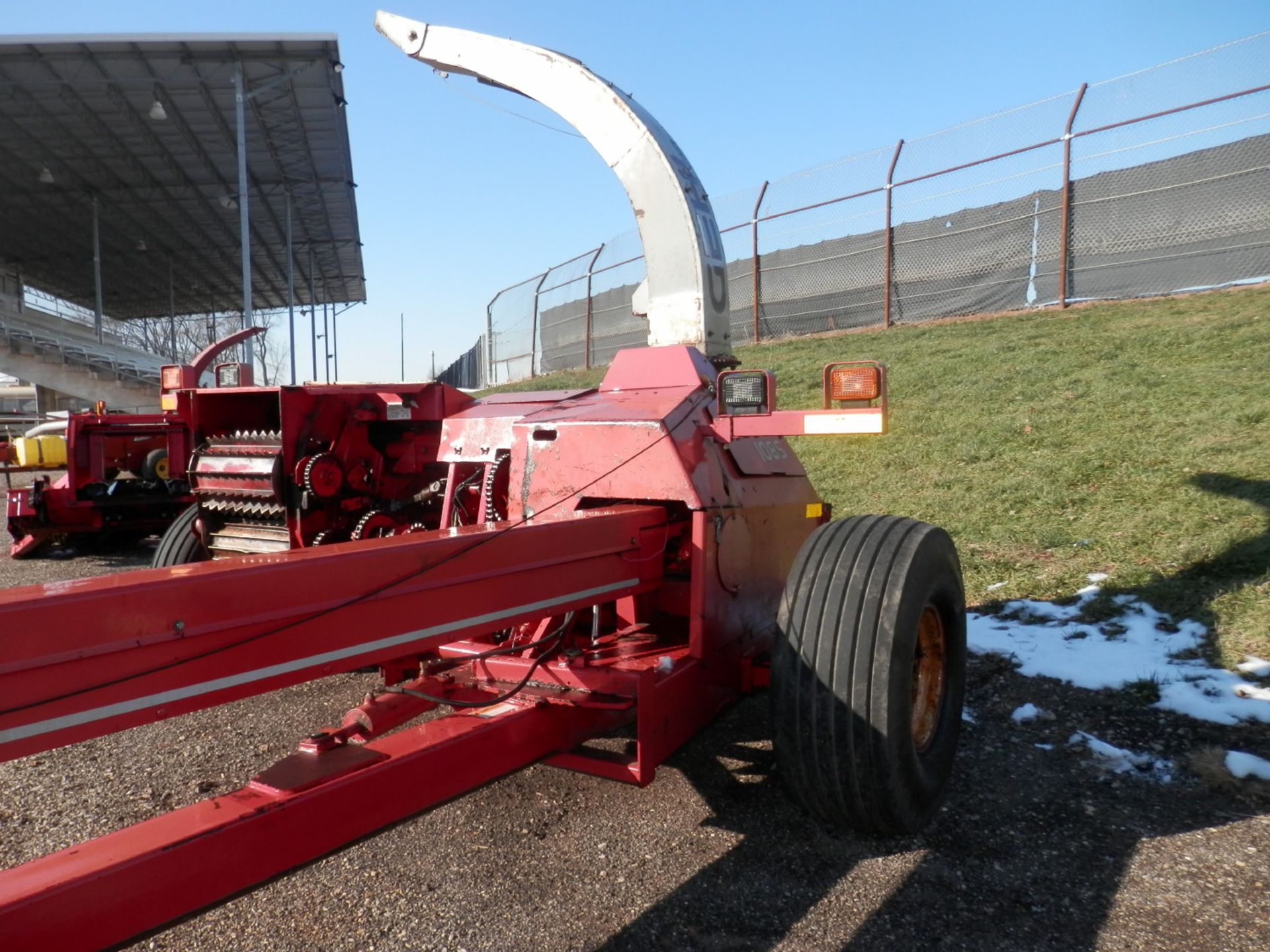 GEHL 1085 FORAGE CHOPPER (ELEC ISSUES) - Image 3 of 7