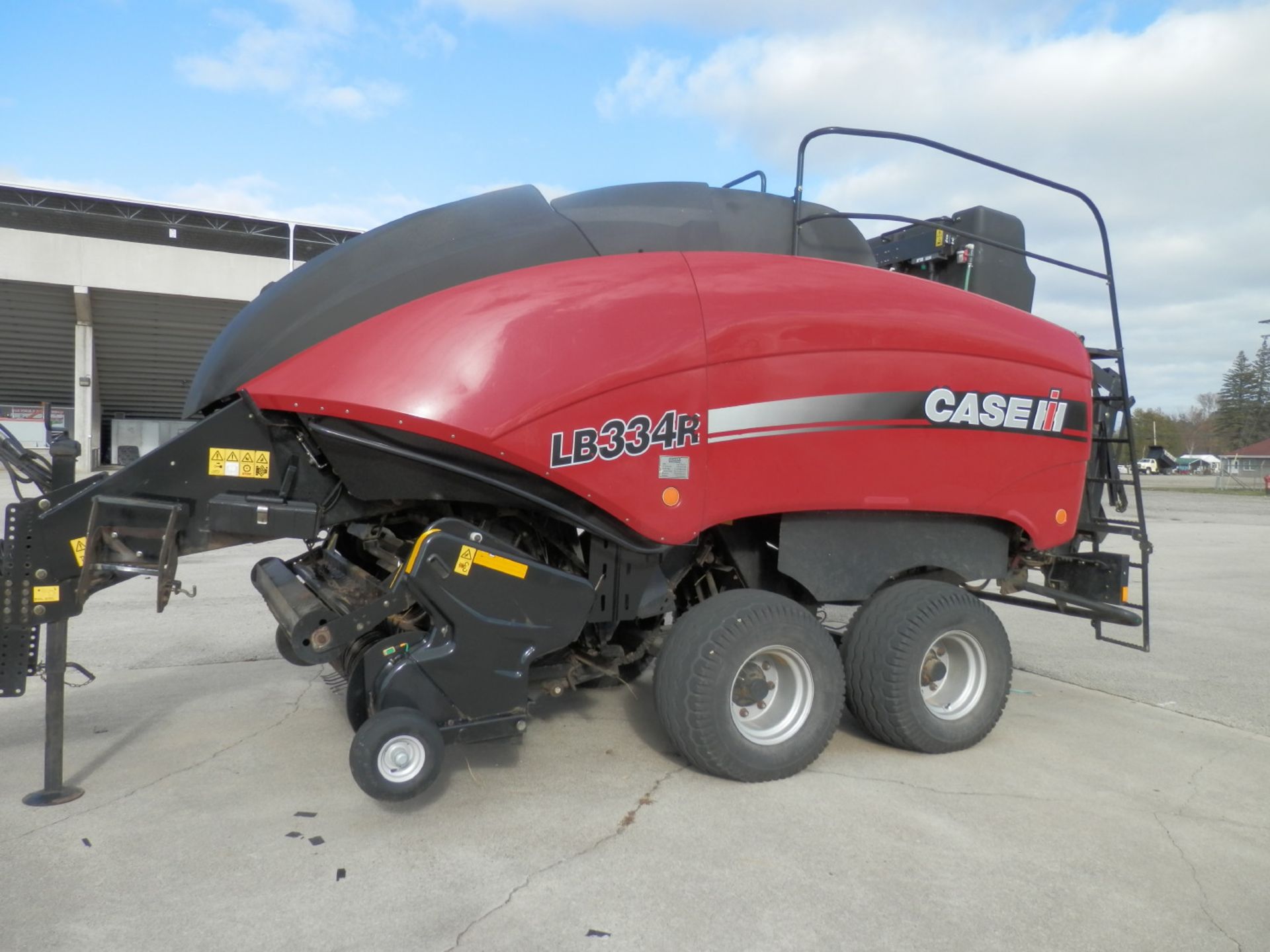 CASE IH LB334R BIG SQUARE BALER