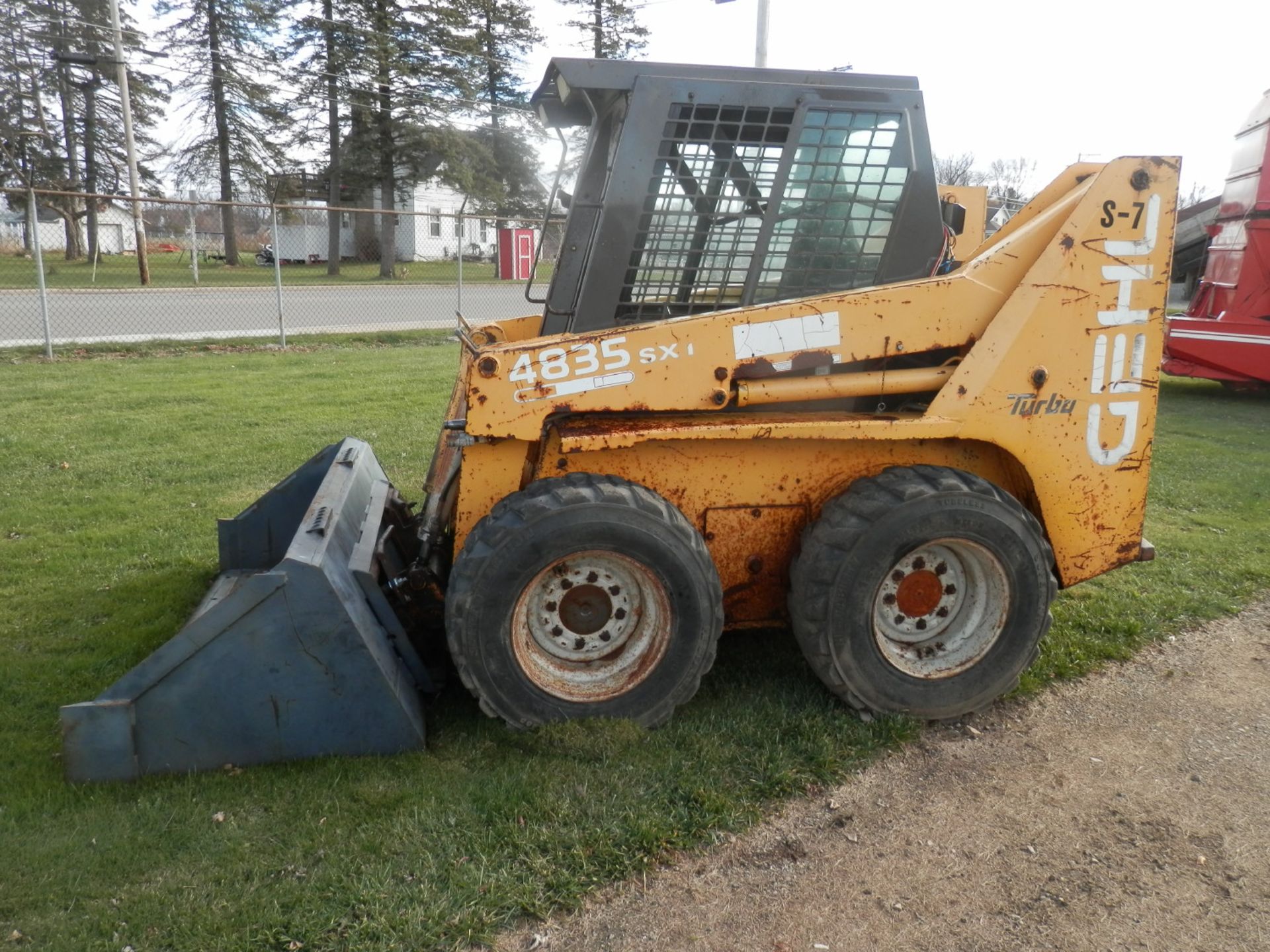 GEHL 4835SX DIESEL SKID STEER - Image 4 of 12