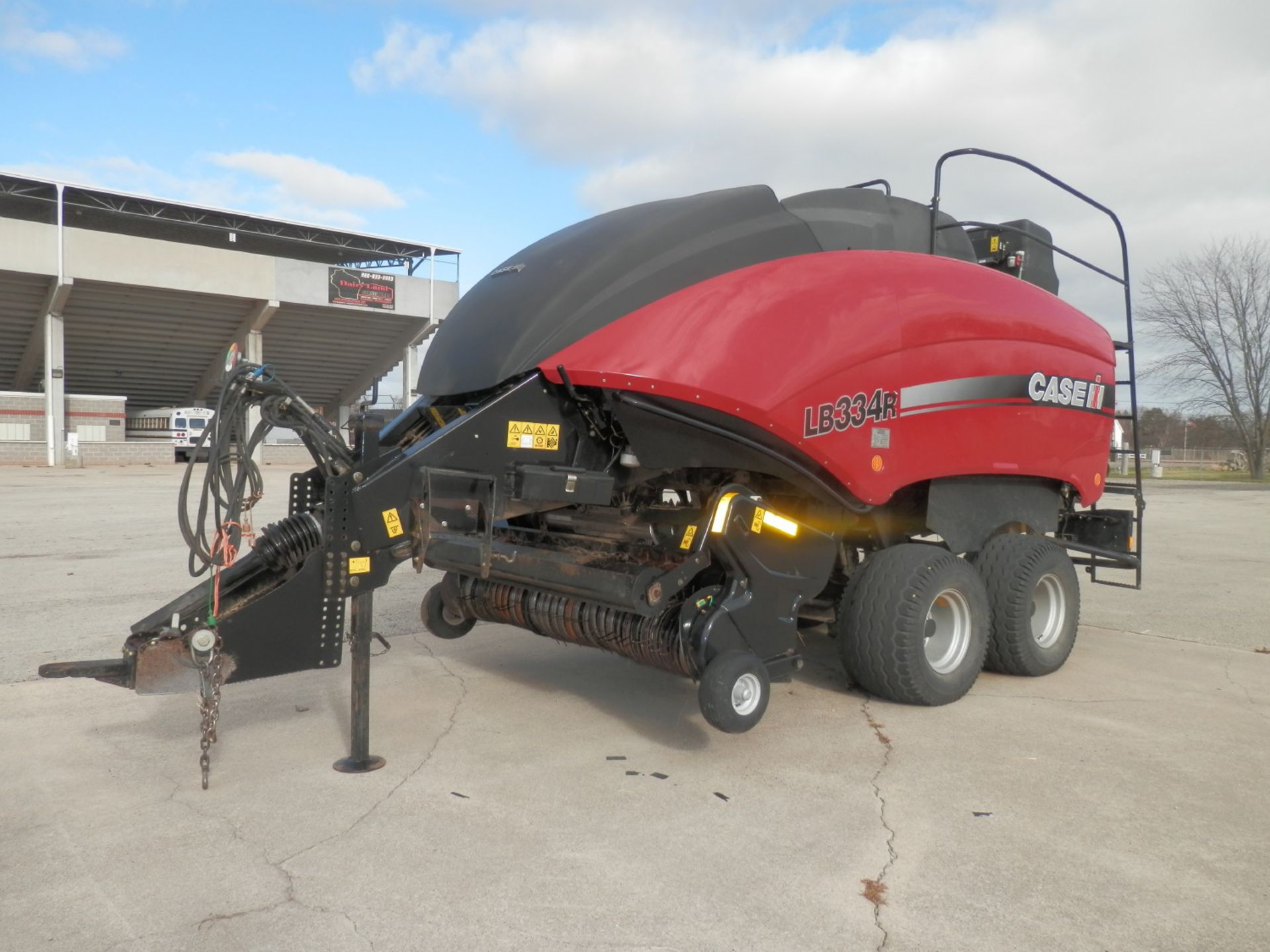 CASE IH LB334R BIG SQUARE BALER - Image 3 of 18