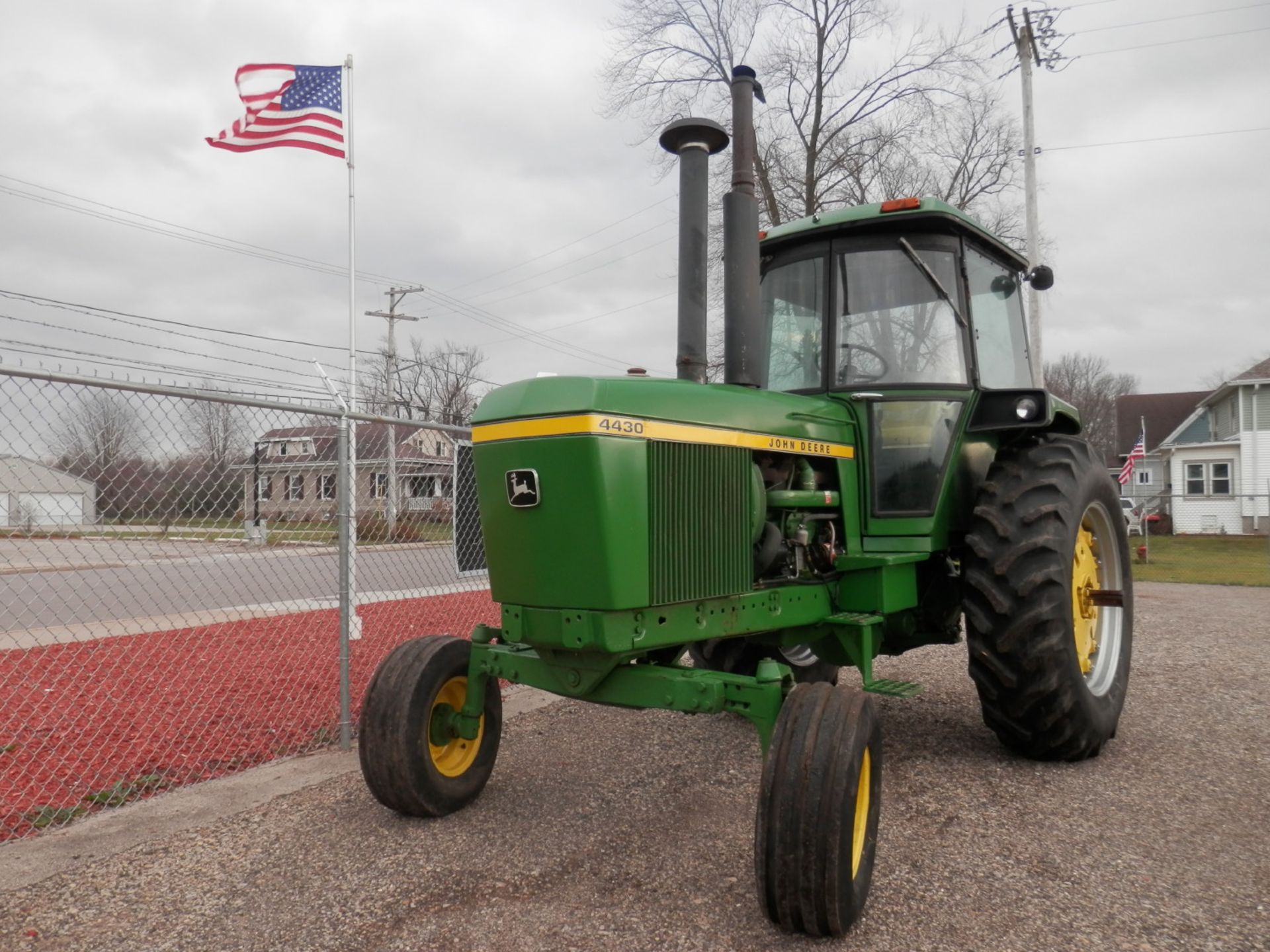 JOHN DEERE 4430 SGB 2WD TRACTOR - Image 3 of 18