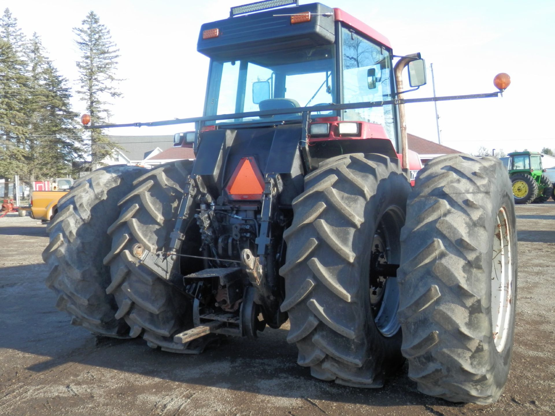 CASE IH 7140 MAGNUM 2WD TRACTOR - Image 13 of 19