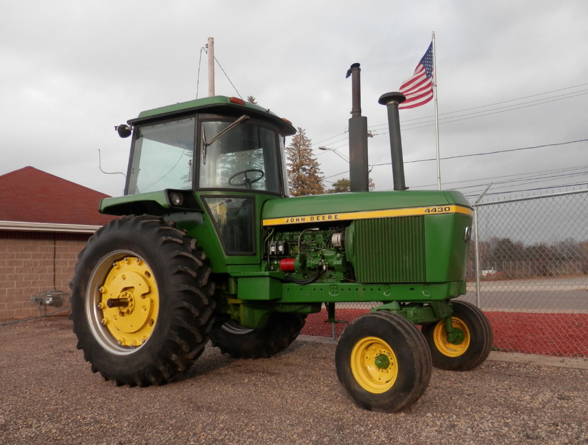 JOHN DEERE 4430 SGB 2WD TRACTOR - Image 2 of 18