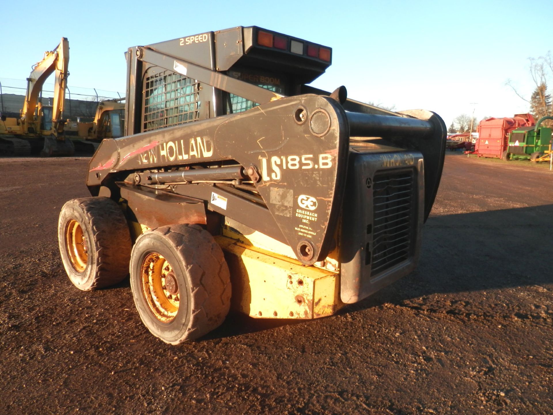 NEW HOLLAND LS185B SKID STEER - Image 5 of 9