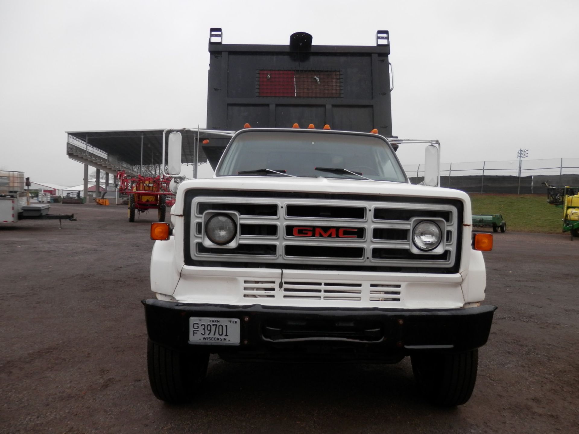 '81 GMC SIERRA GRAIN TRUCK w/20' SIDES - Image 2 of 8