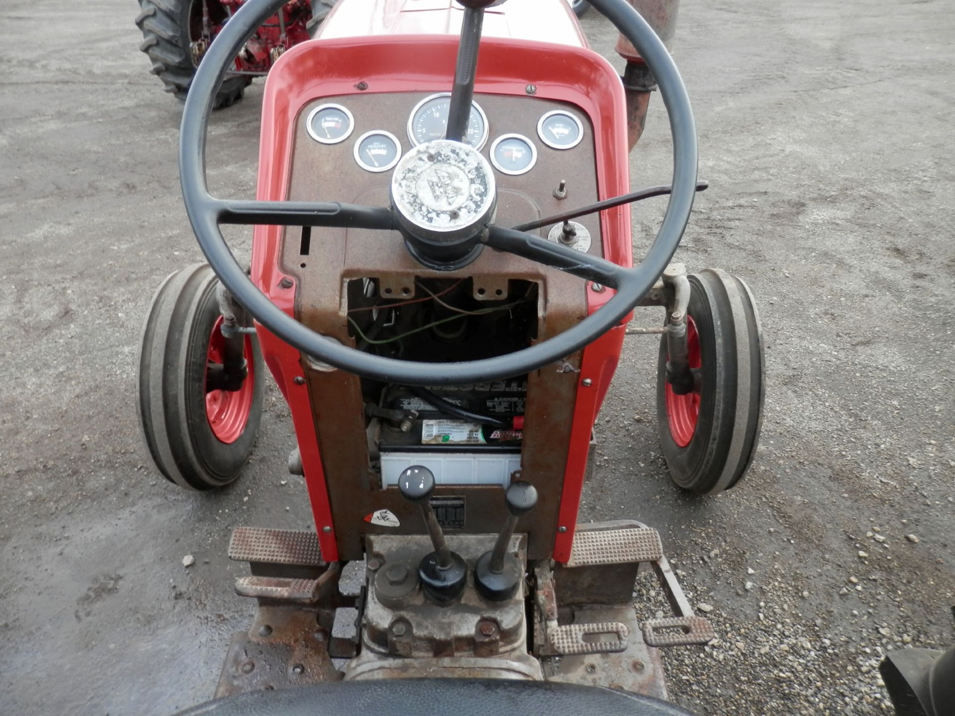 MASSEY FERGUSON 165 GAS UTILITY TRACTOR - Image 8 of 16