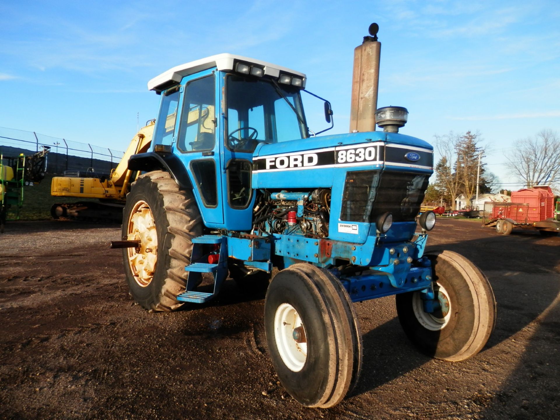 FORD 8630 2WD CAB TRACTOR - Image 3 of 18