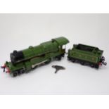 A Hornby 0 gauge No.2 clockwork 'Flying Scotsman Locomotive in L.N.E.R. green livery with key