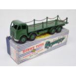 A boxed Dinky Supertoys No.905 green Foden chain side Flat Truck