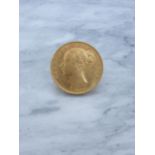 Victoria (1837-1901) Gold Shield Back Sovereign 1838