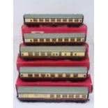 Five boxed Hornby-Dublo Western Region Coaches including 4070 Restaurant car, 4050 Corridor Coach,