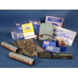 An unboxed Hornby-Dublo 3-rail 'Bristol Castle' Locomotive, two unboxed Coaches, a boxed T.P.O