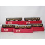 Hornby-Dublo Rake of five Pullman Coaches, Ex-Mint, boxed Comprising of 4035/ 2x 4036/ 2x 4037.