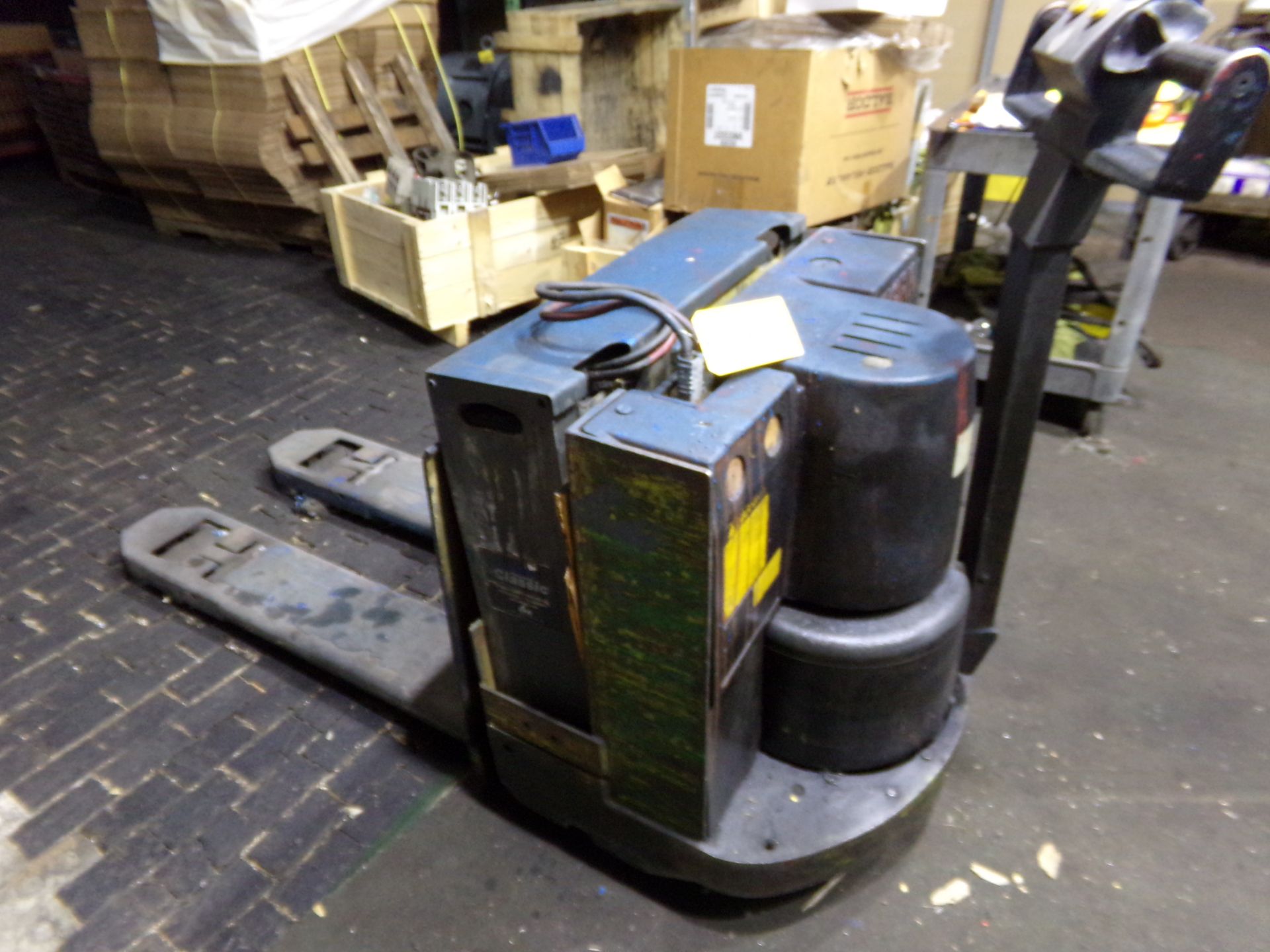 Clark Electric Pallet Jack Model P40f 1193 Type E 4000lb Cap Battry Number E 600 Max