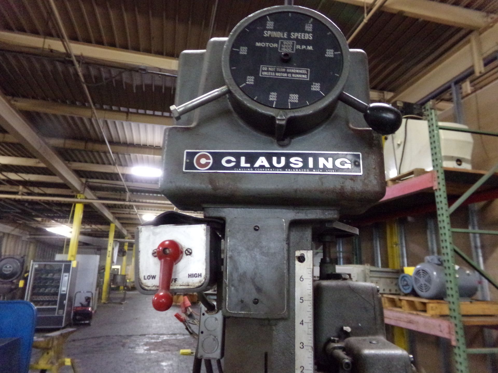 CLAUSING MODEL 2277 /MODEL 2215 DRILL PRESS 75" HEIGHT TOTAL W 1 HP BALDOR MOTOR - Image 8 of 12