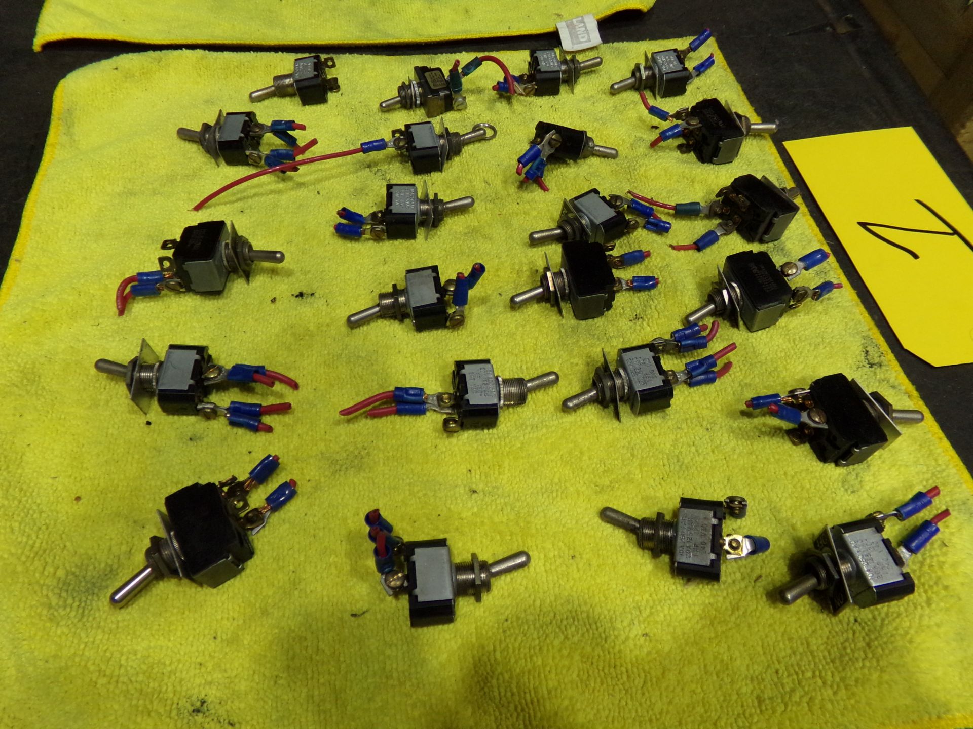 2 POLE TOGGLE SWITCHES VARIOUS 23 PC LOT - Image 5 of 6