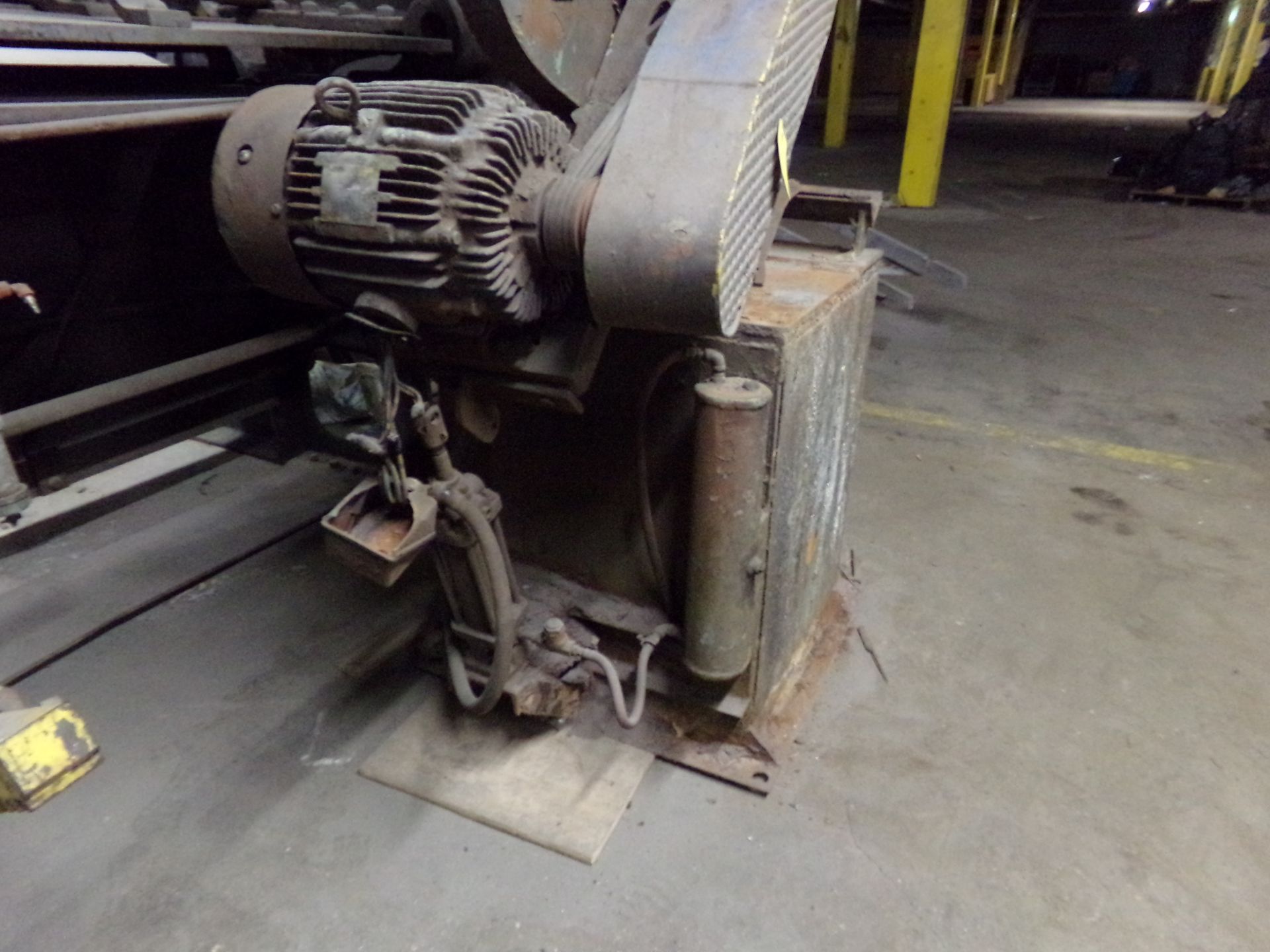 Chopsaw 20" dia 15hp motor 38"w x 52"d x 82" h (height at top of extended handle) - Image 7 of 12