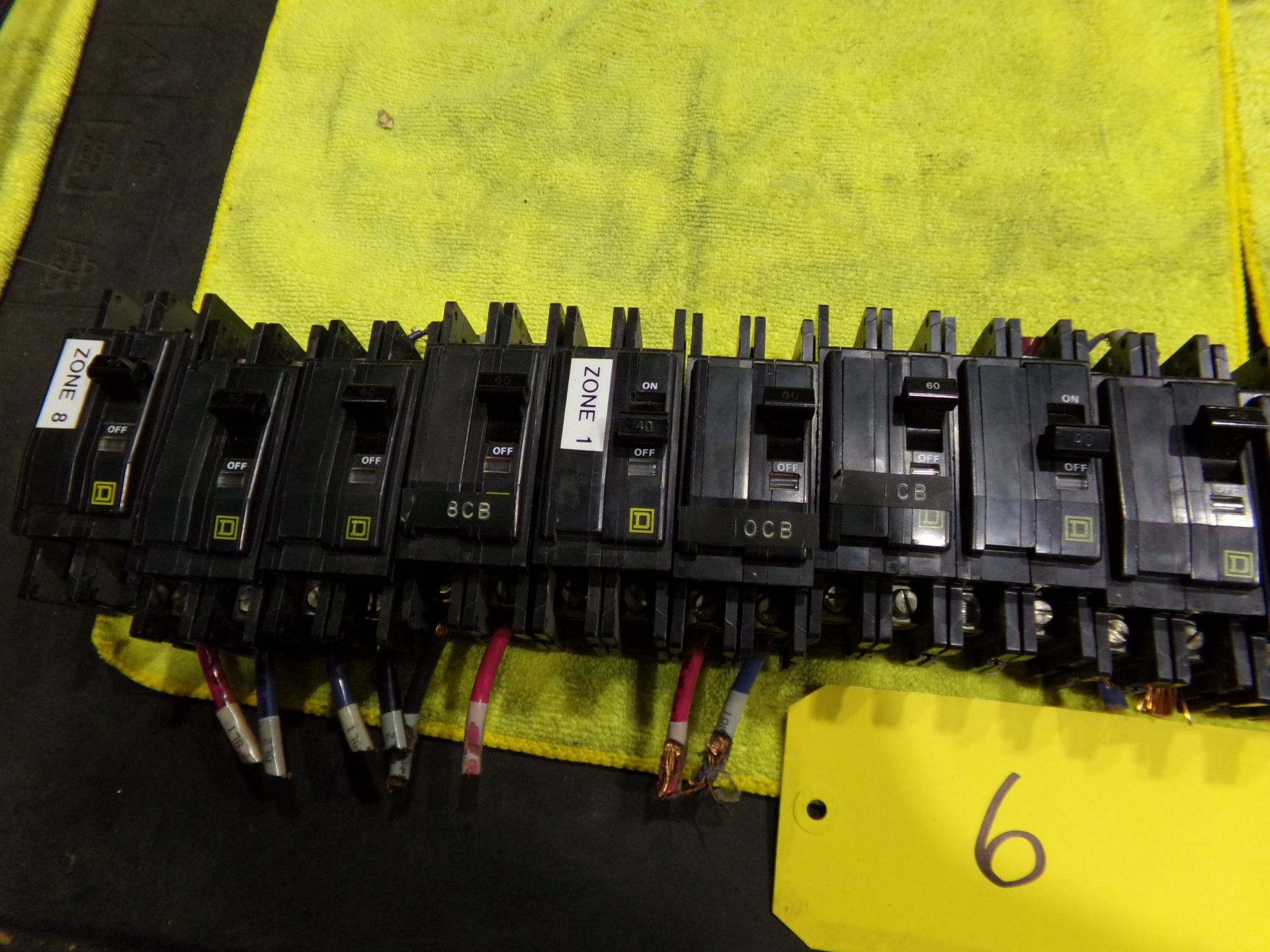 SQUARE D BREAKER SERIES 3 TYPE QOU 2 POLE UNIT 120/240V AC #2-#14 WIRE 15PC - Image 8 of 8