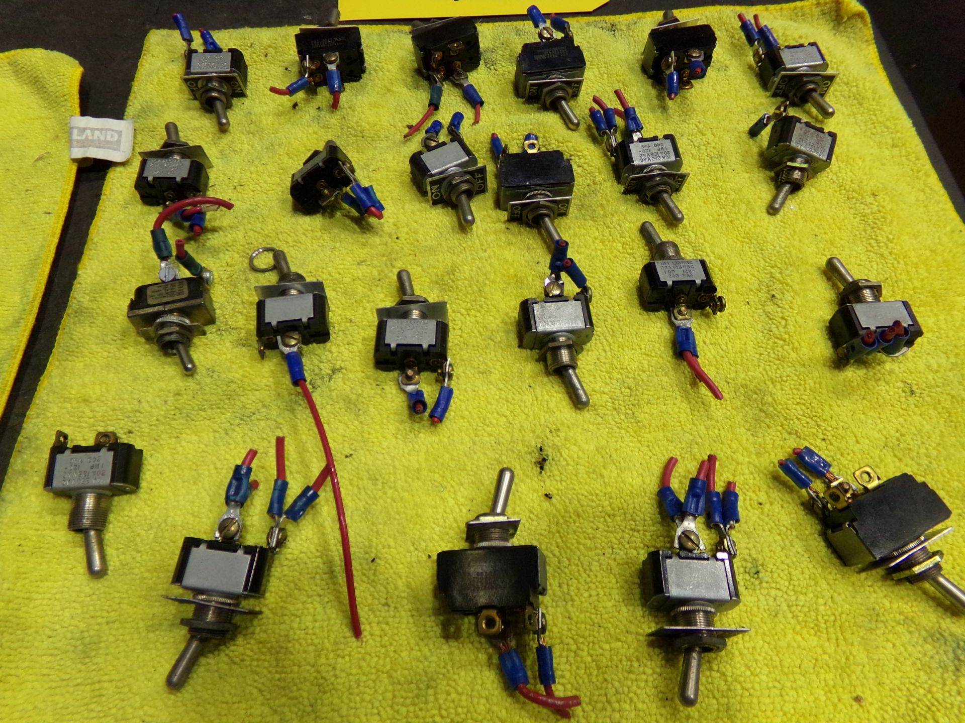 2 POLE TOGGLE SWITCHES VARIOUS 23 PC LOT - Image 6 of 6