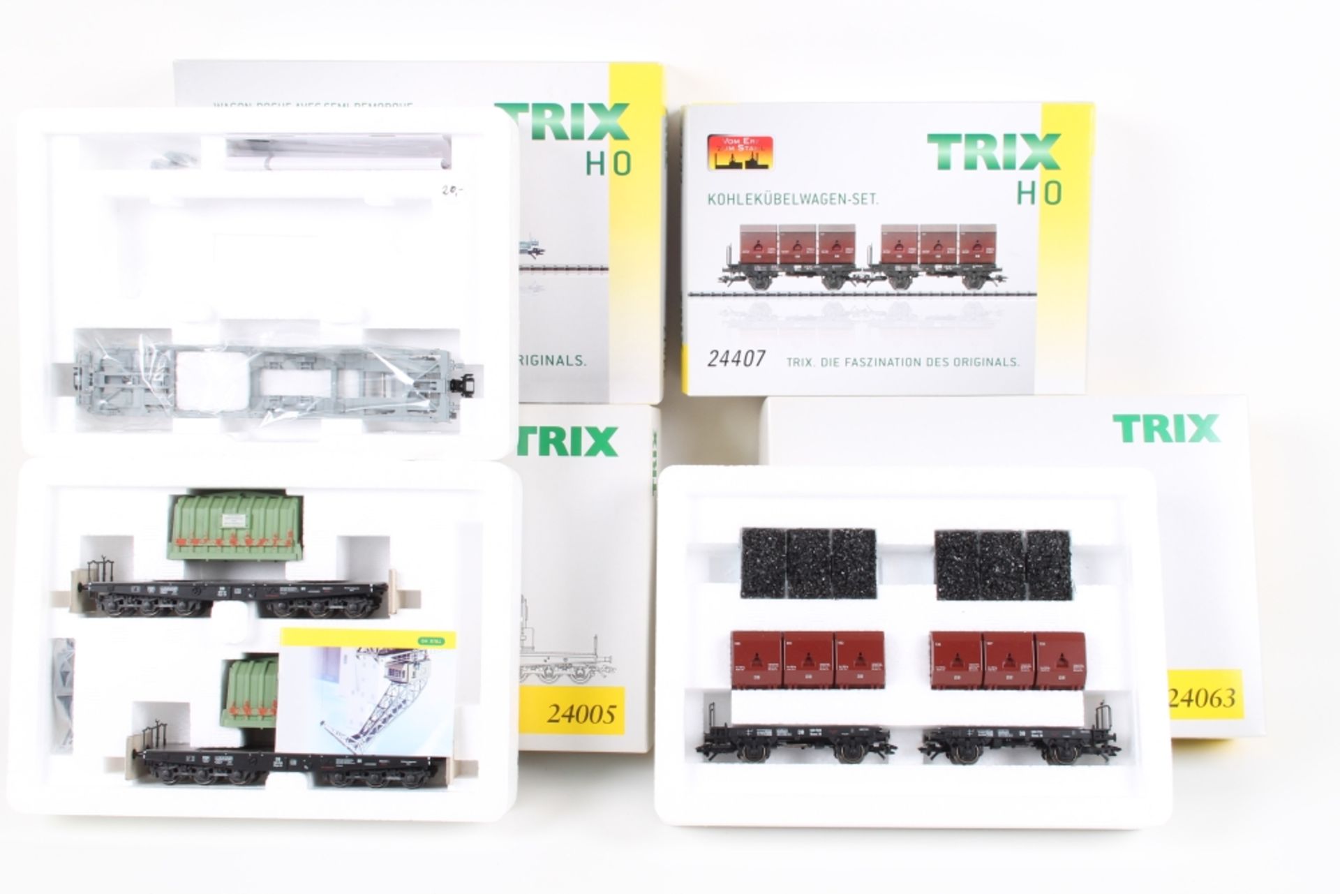 Trix, sieben Güterwagen
