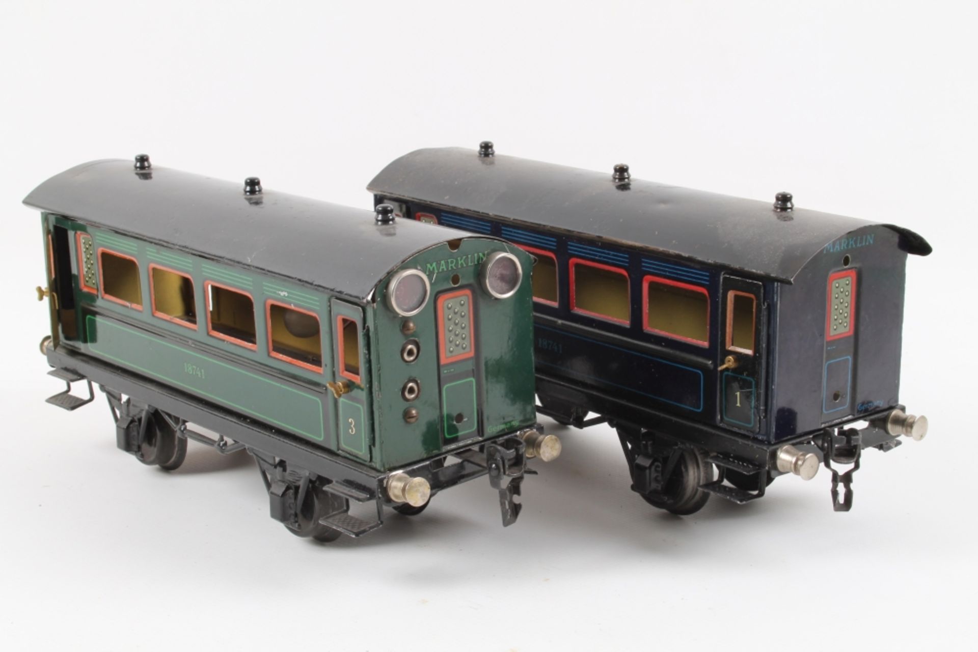 Märklin zwei Personenwagen