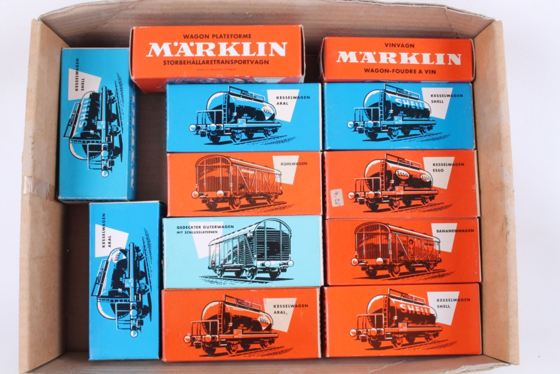 Märklin, 12 Güterwagen