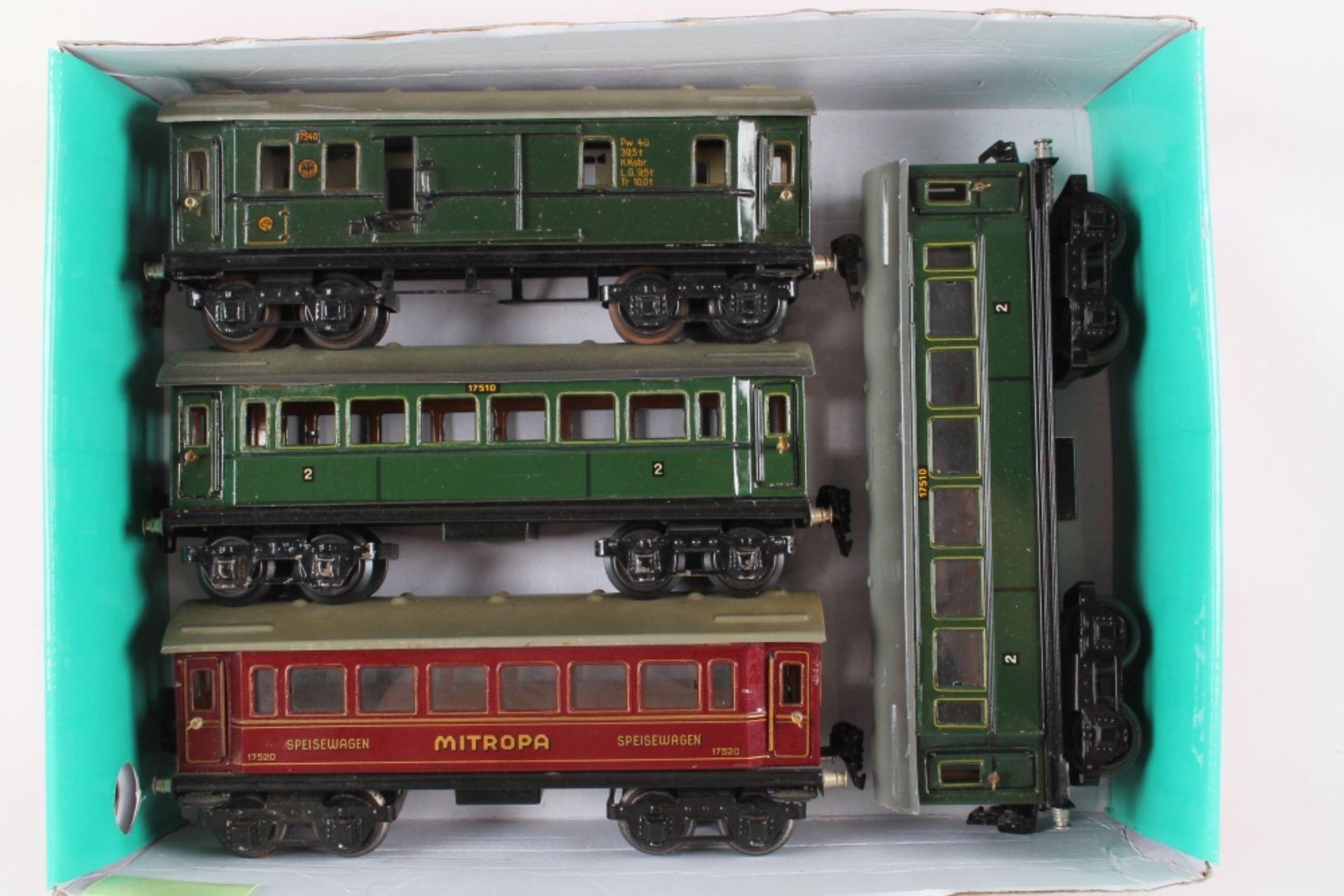 Märklin vier Personenwagen