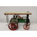 A vintage Mamod steam engine (unchecked) 26x18cm