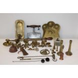 A selection of assorted brass & copper items