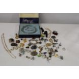 A job lot of assorted costume jewellery etc