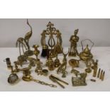 A good box of assorted quality brass ware