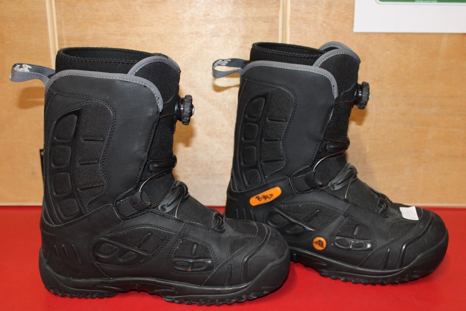 A pair of Big Air boots size 12 (lightly worn)