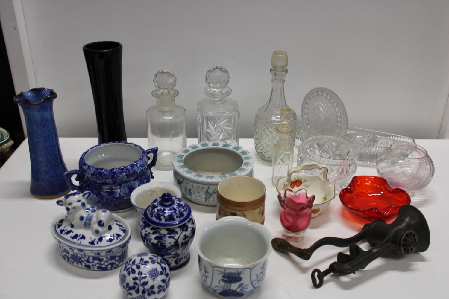 A job lot of assorted ceramics & glass ware etc Collection Only