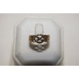 A 9ct gold knot ring 2.4 grams size L 1/2