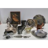 A box of assorted metal ware etc