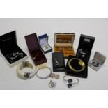 A selection of good quality costume jewellery
