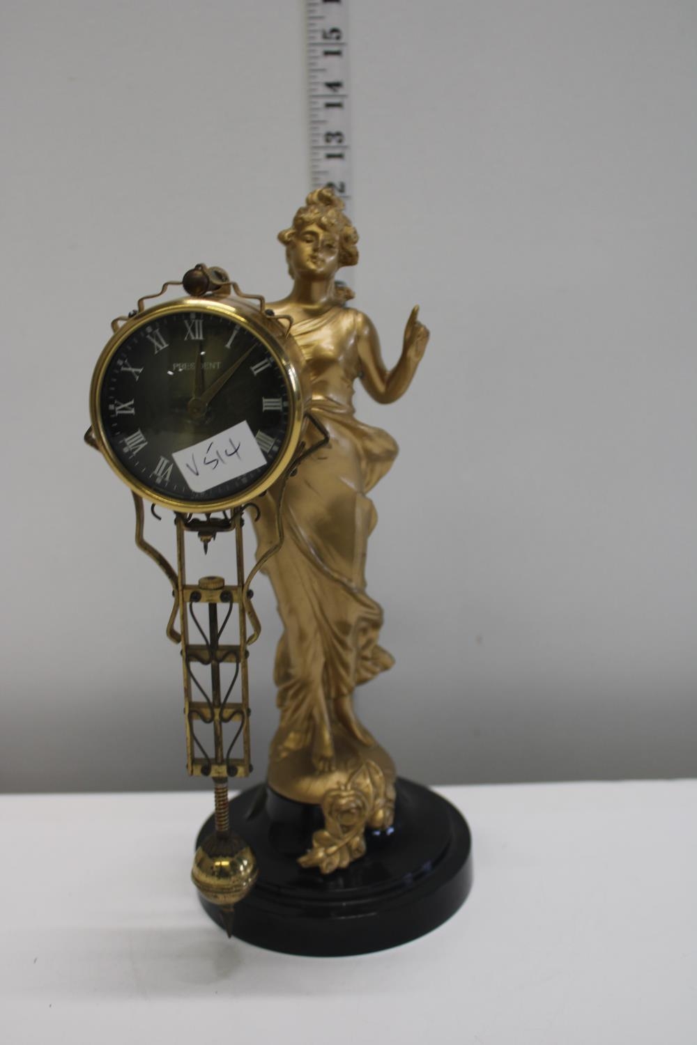 A vintage Mystrey clock complete