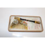 A Japanese Geisha Kushi Kogai set with MOP, coral & gold inlay