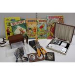 A job lot of assorted collectables