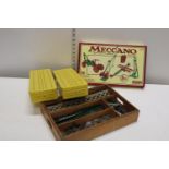 A selection of vintage Meccano parts & accessories