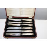 A set of six hallmarked silver butter knives. Hallmarked for London 1936