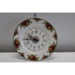 A Old Country Roses plate clock