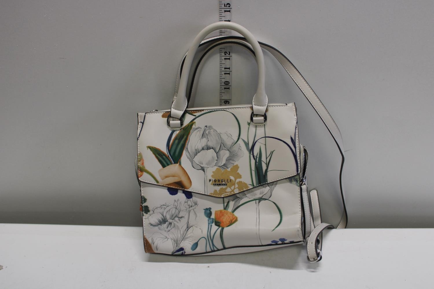 A ladies Fiorelli handbag