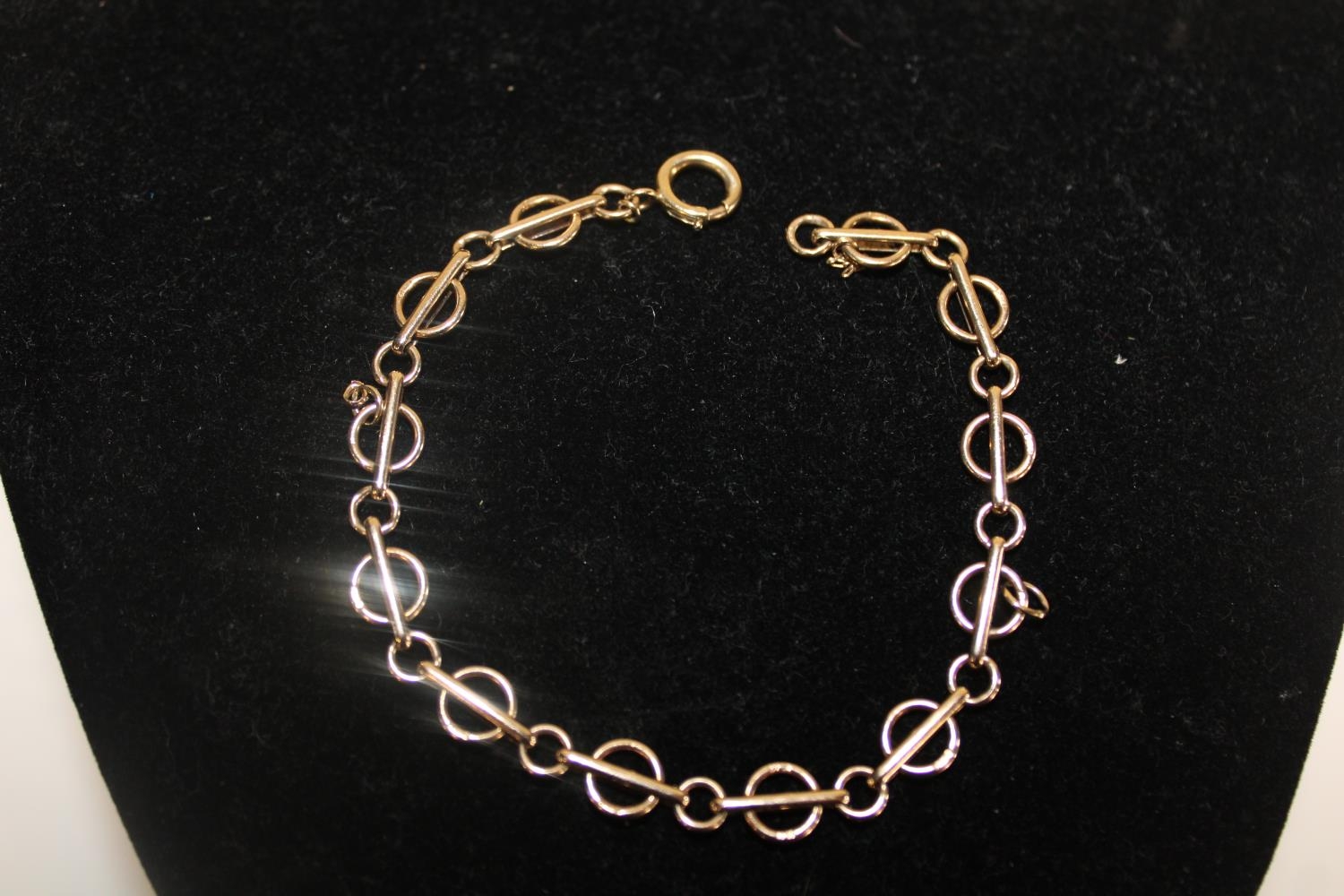 A 9ct gold fancy link bracelet 7.28 grams